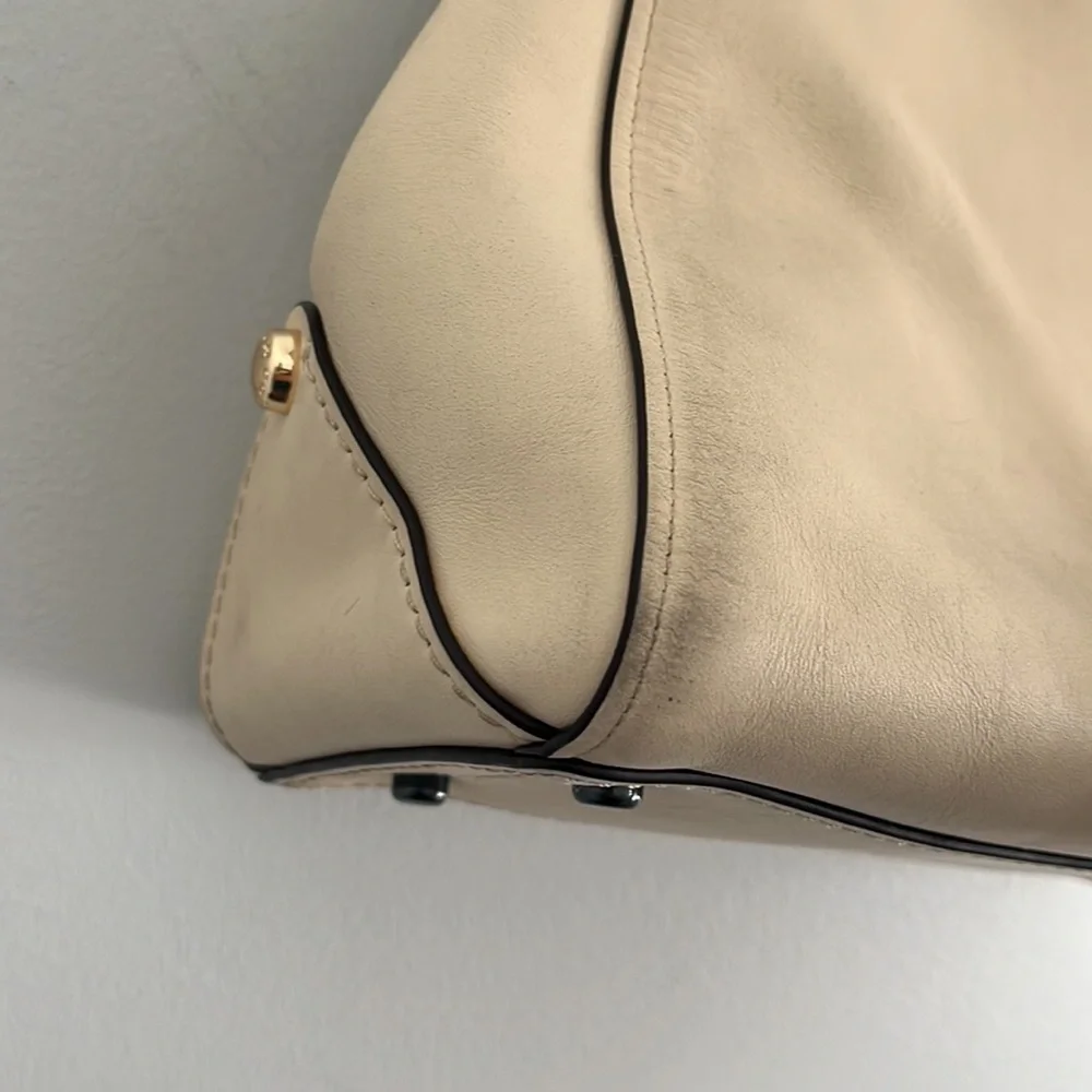 Coach Selena grace bag Selena comes‎ collab with coach